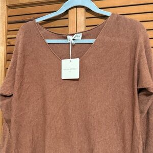 Atelier de Mila Brown V-Neck Sweater